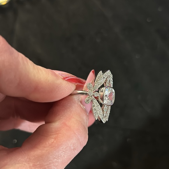 Ring - Picture 4 of 6